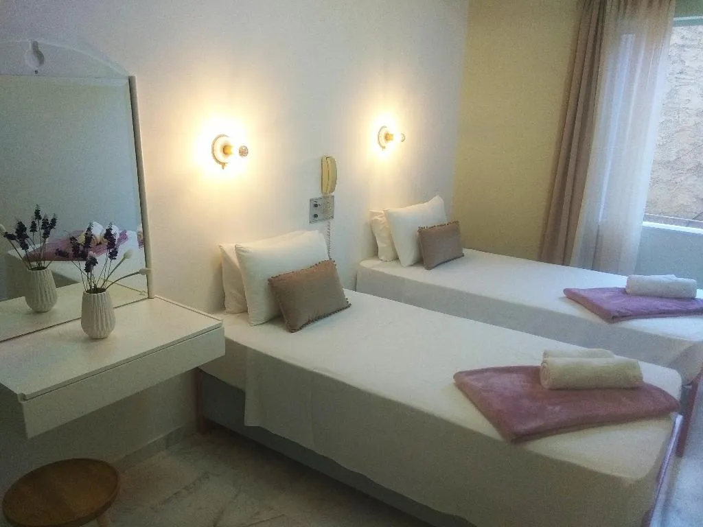 Double or Twin ECONOMY Room, Top Hotel, Crete