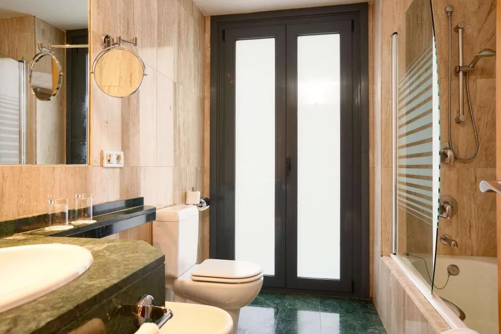 TWIN PREMIUM Room, Becquer, Seville