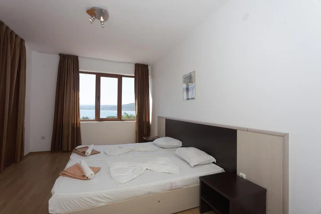 APARTMENT SEA VIEW ONE BEDROOM Room, Vemara Club, Bourgas