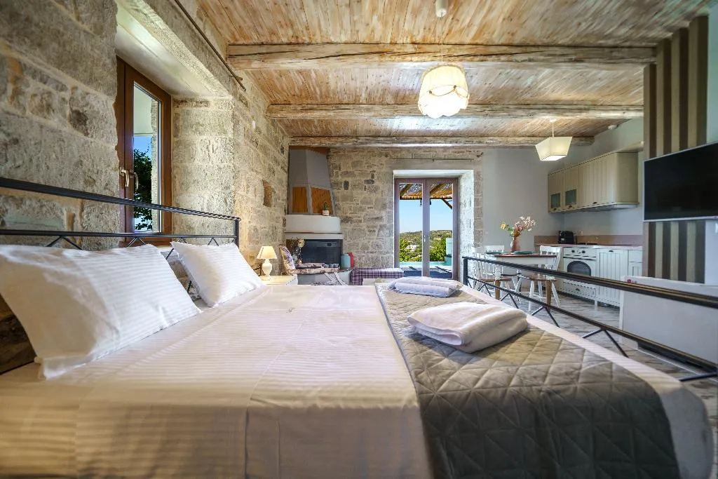 STUDIO CAPACITY 2 Room, Asion Lithos, Crete