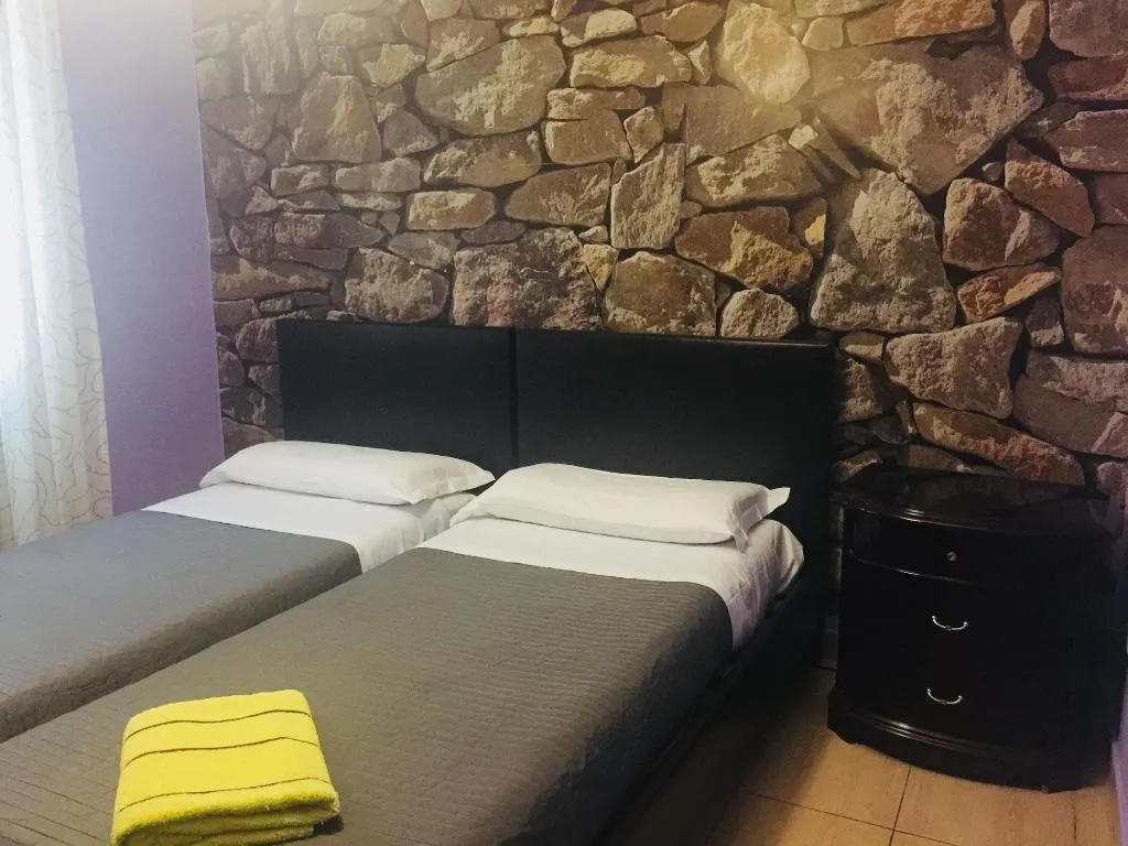 Room, Rome City Hostel, Rome