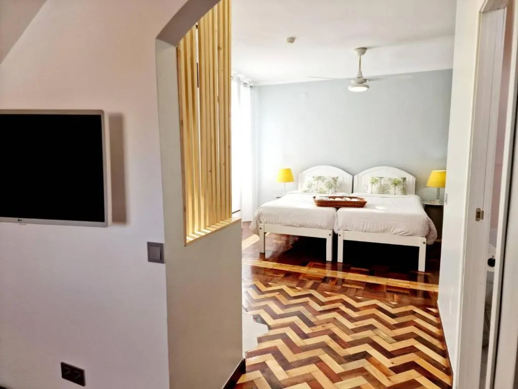 Room, ASPA Studios - Urban Conscious Living, Madeira