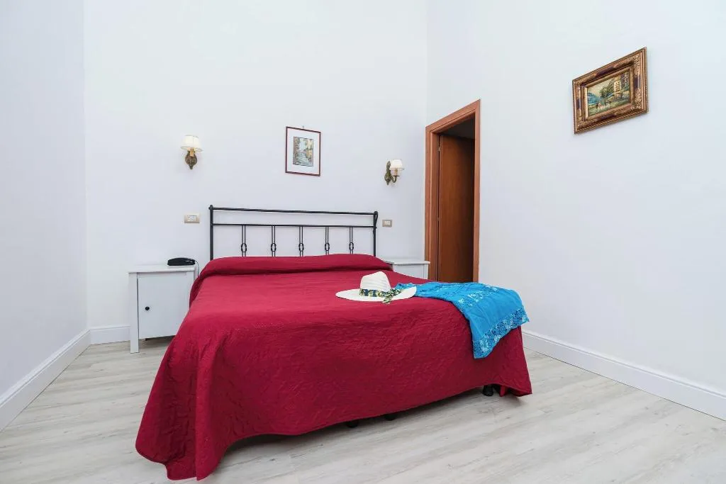 DOUBLE STANDARD Room, Fontana, Naples