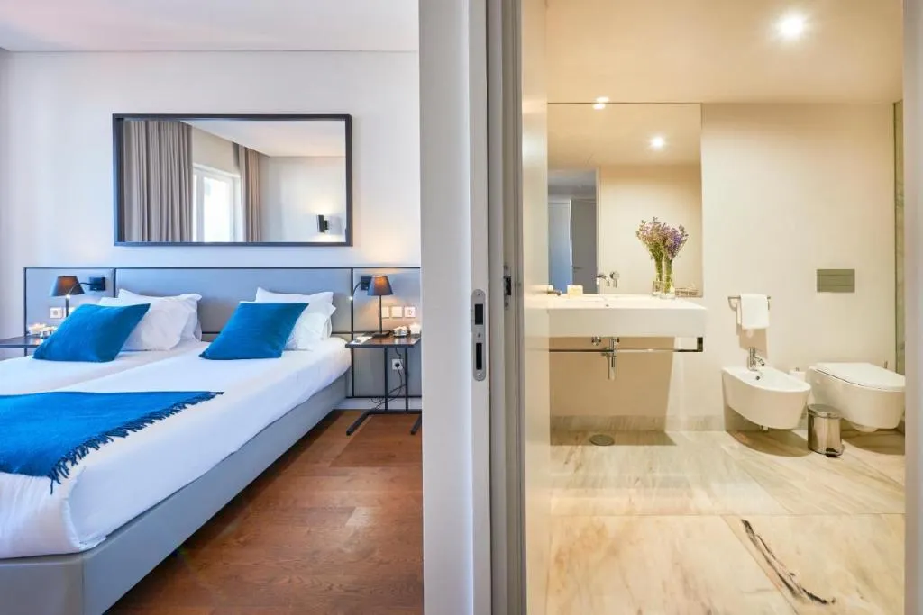 APARTMENT DELUXE TWO BEDROOM Room, Lisbon Five Stars Apartments 8 Building, Lisbon