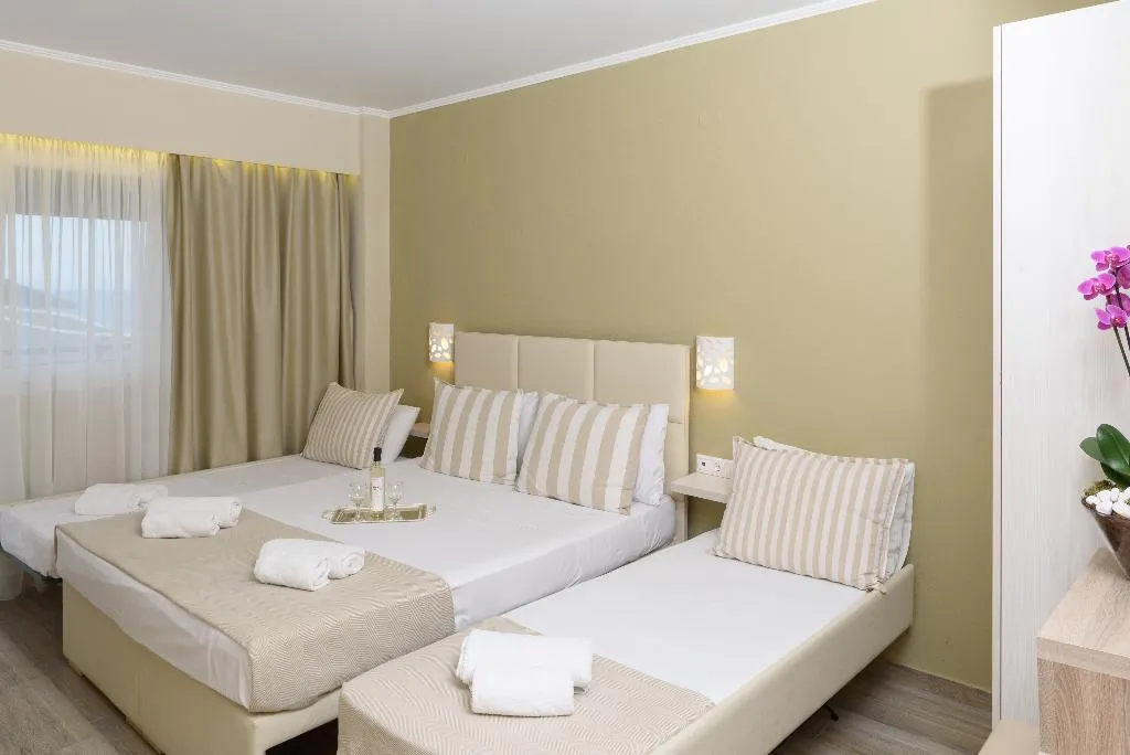 STUDIO DELUXE Room, Ammos Beach & Studios, Thessaloniki