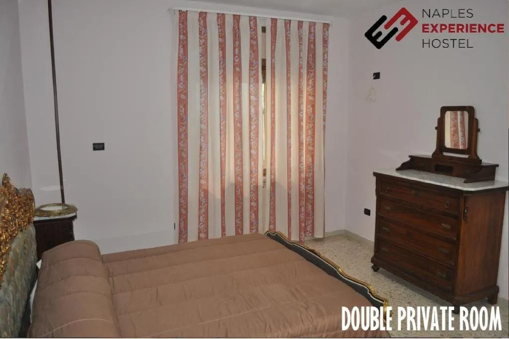 Room, Naples Experience Backpackers Hostel, Naples