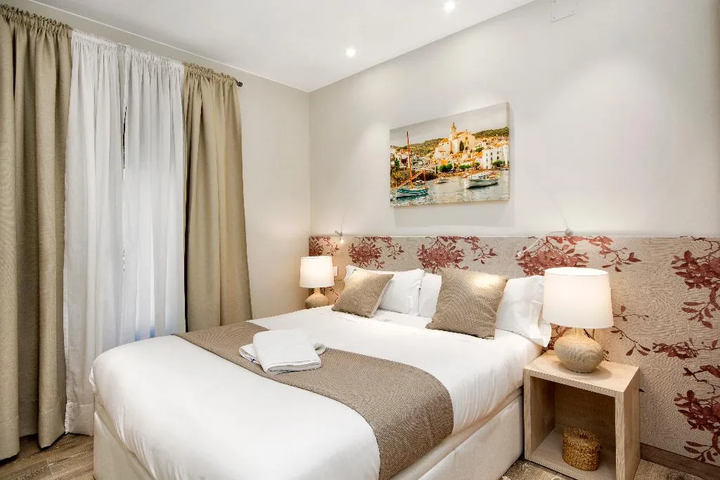 APARTMENT TWO BEDROOMS Room, Mercedes Heritage Apartments, Barcelona