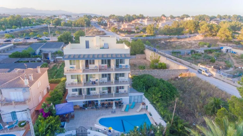 General view, Hostal Orsi, Majorca
