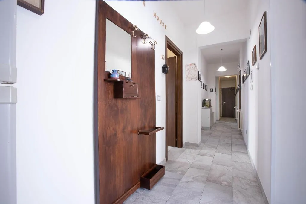 Lobby, Etna Sea House, Catania