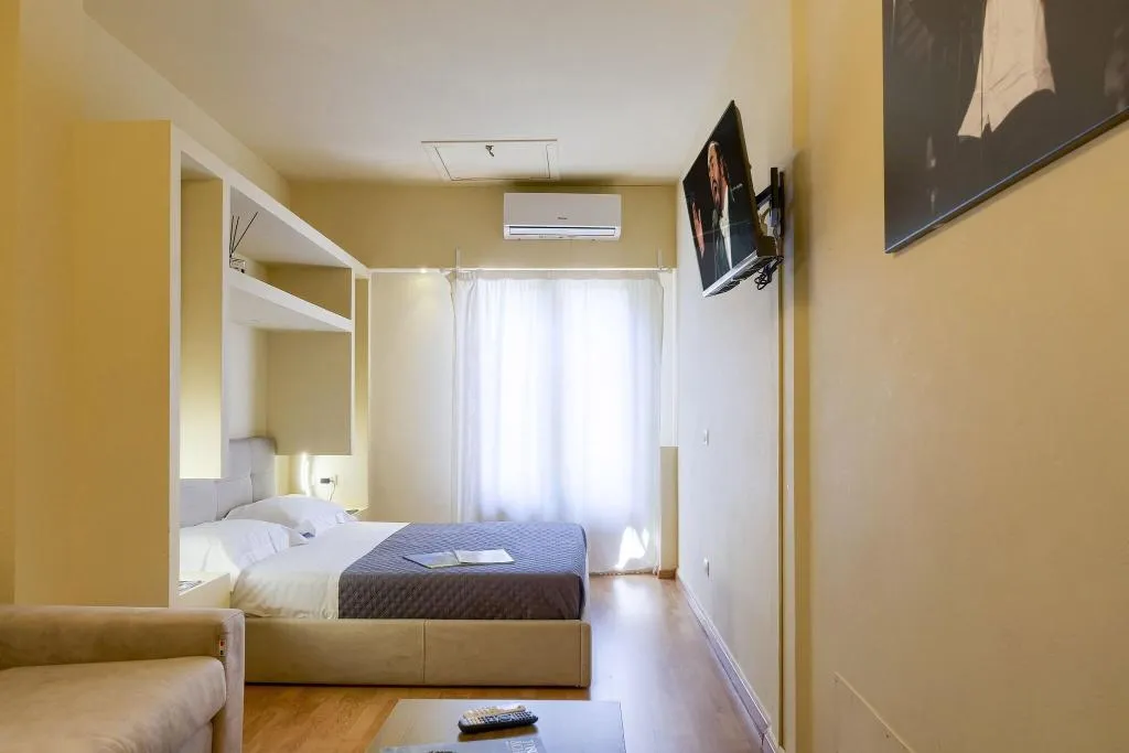 DOUBLE QUEEN SIZE BED Room, Home Boutique Santa Maria Novella, Florence