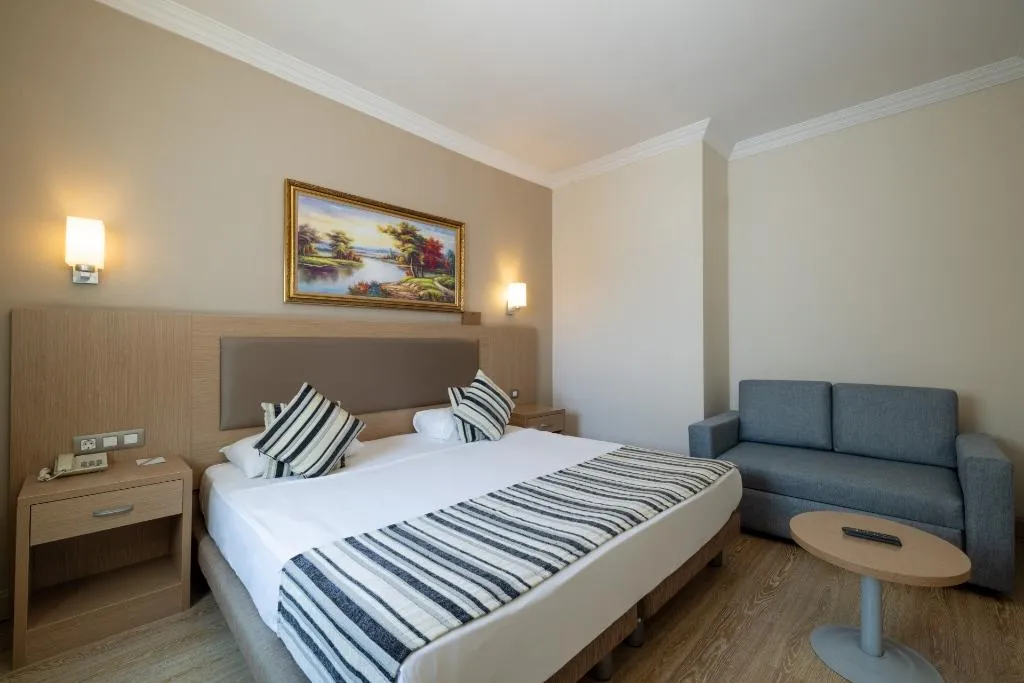 FAMILY ROOM LAND VIEW Room, Crystal Tat Beach Pearl Collection, Antalya