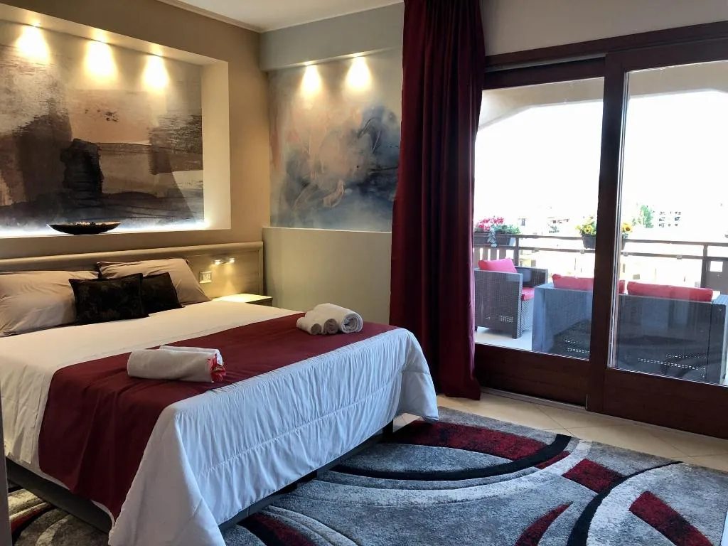 Room, La Piazzetta Guest House, Olbia