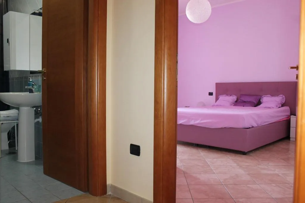 Room, Sanfralù, Naples