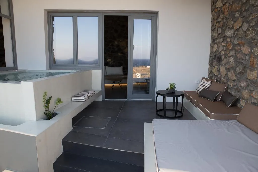 SUITE DELUXE WITH JACUZZI Room, Horizon Mills Villas & Suites, Santorini