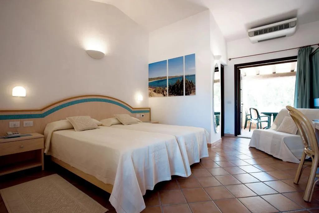 TRIPLE STANDARD Room, Centro Vacanze Isuledda, Olbia