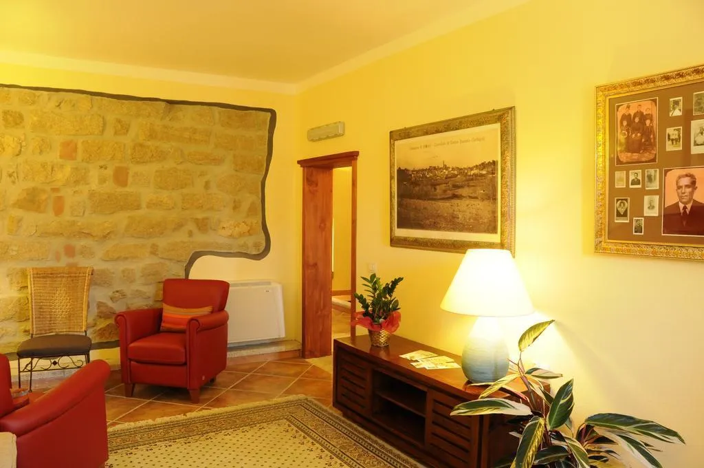 General view, La Casa di Babbai, Olbia