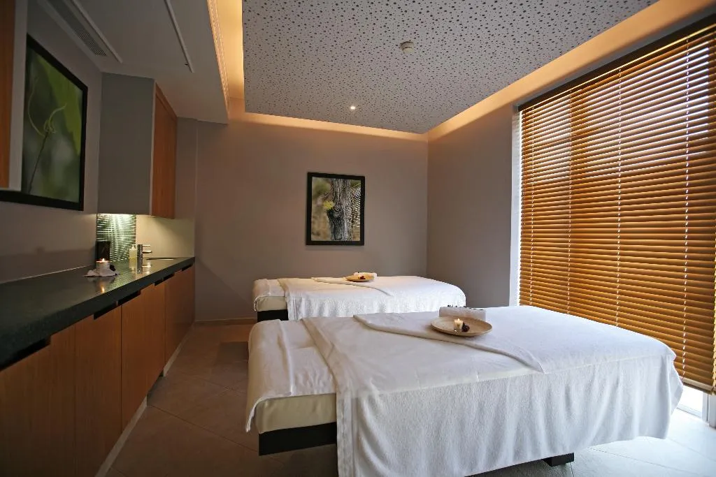 Sports and Entertainment, The Yeatman, Porto