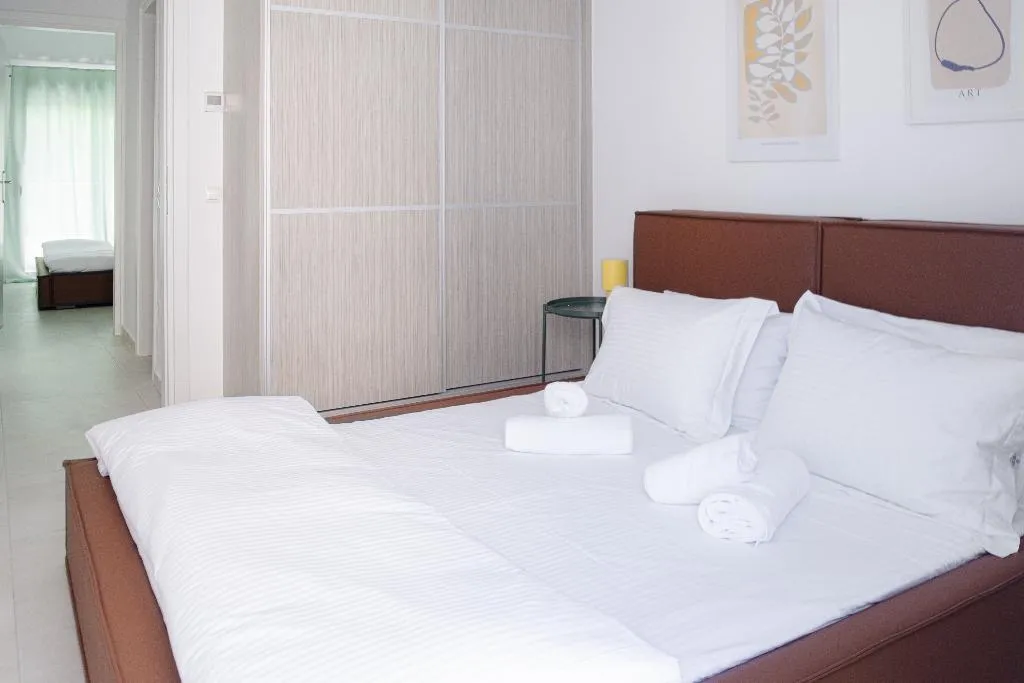 APARTMENT SUPERIOR WITH BALCONY Room, Noon Smart Residences, Athens