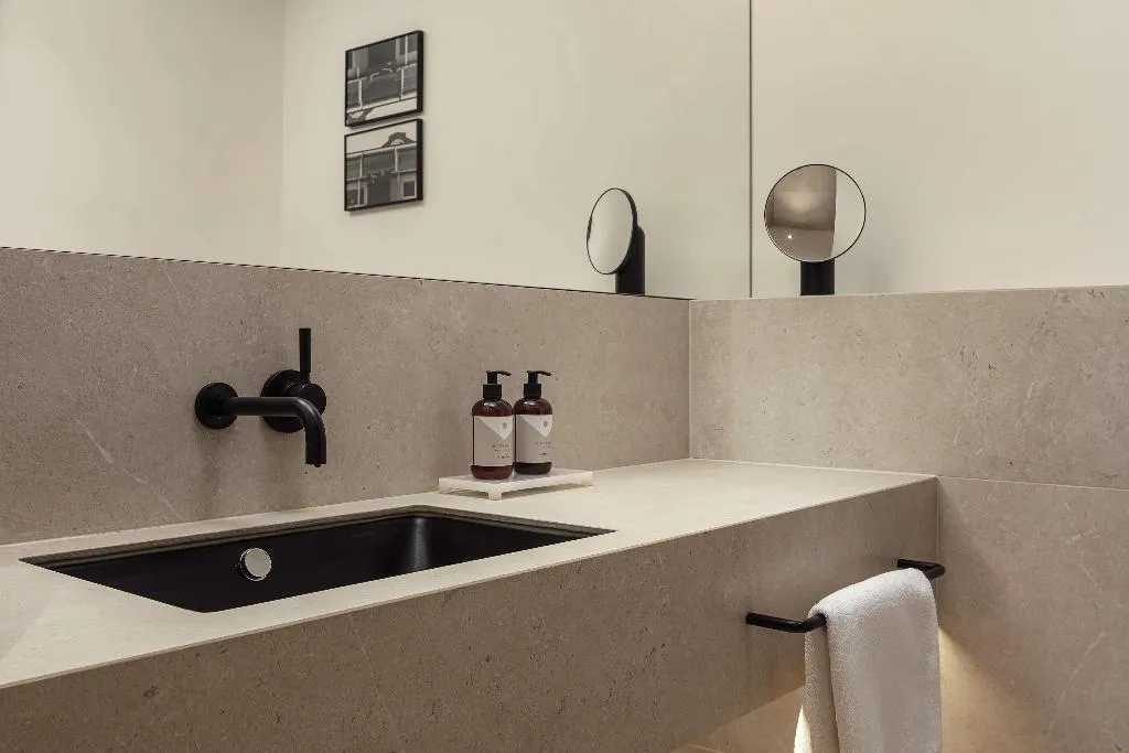 Room, Almanac X Alcron Prague, Prague