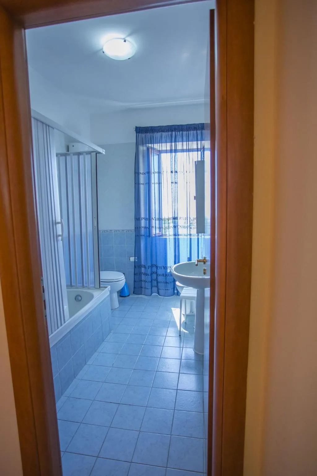 Room, Sanfralù, Naples