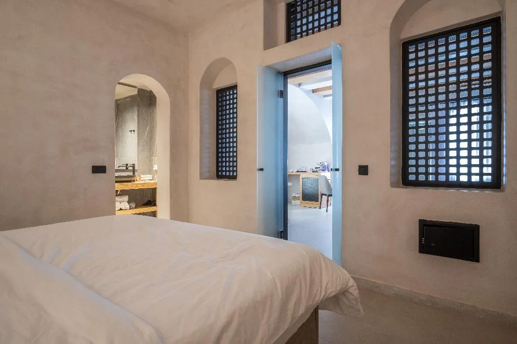 SUITE STANDARD Room, Andromeda Villas, Santorini