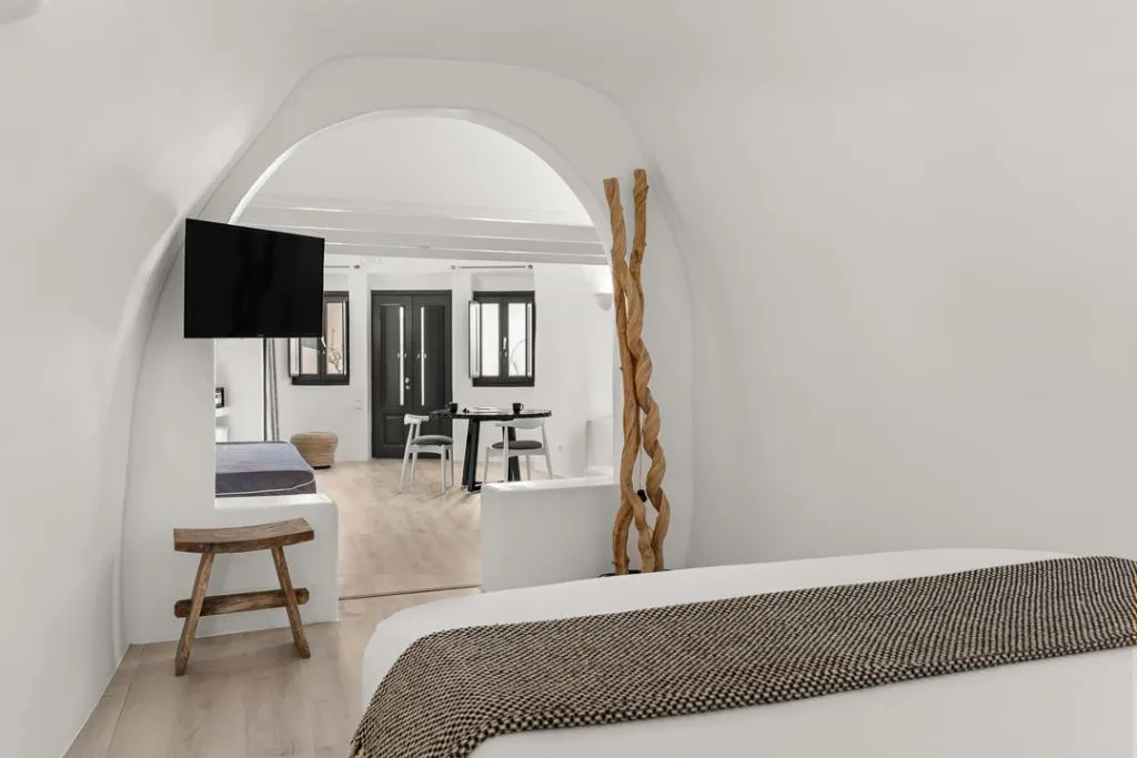 JUNIOR SUITE STANDARD Room, Mill Houses New Elegant Suites by Mr and Mrs White, Santorini