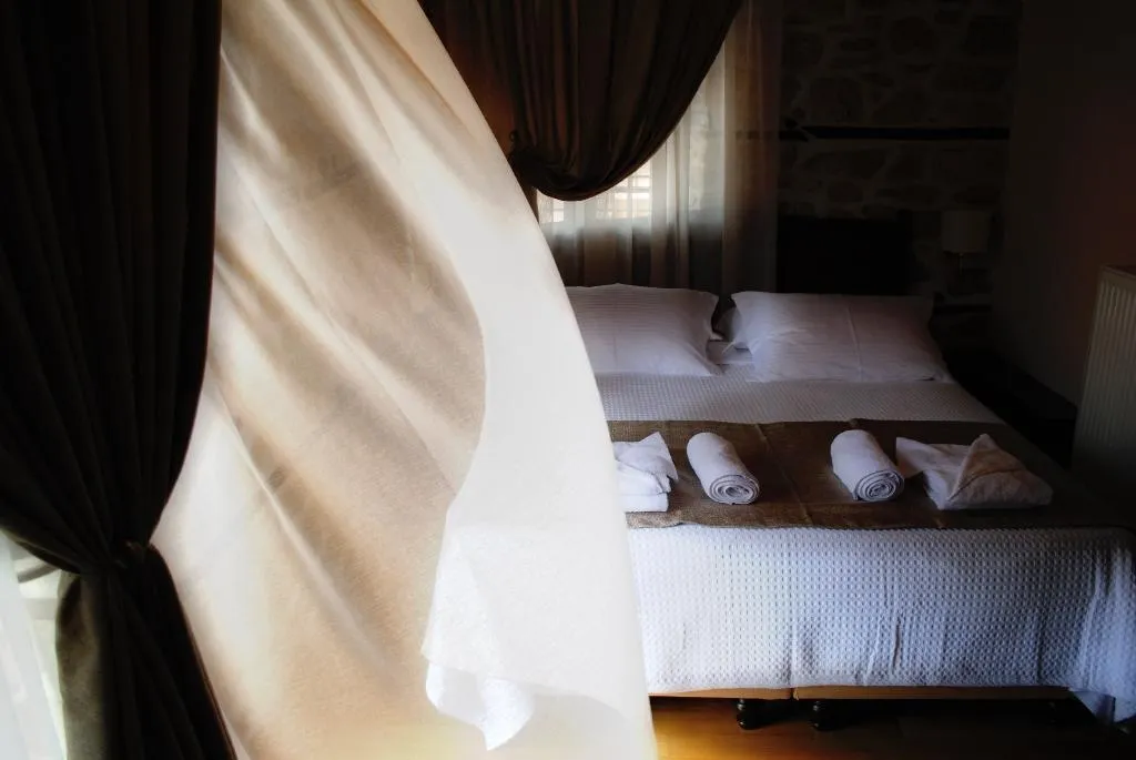Double or Twin STANDARD Room, Mansion Chorostasi, Halkidiki