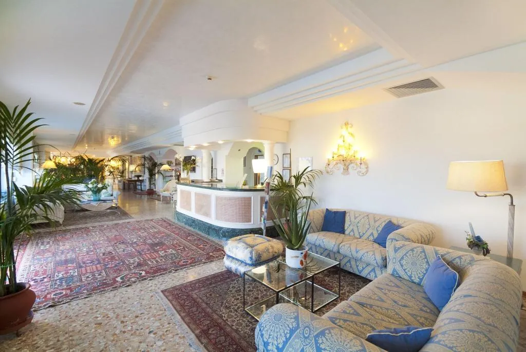 Lobby, Panoramic, Venice
