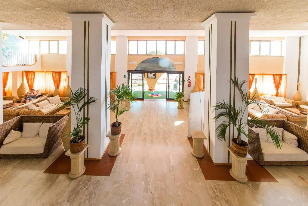 Lobby, Paradise Beach Resort, Palermo
