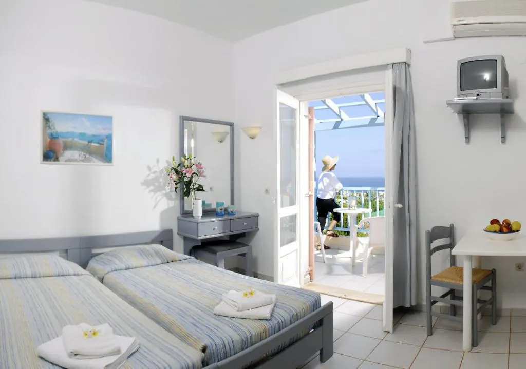 Room, Golden Dream Apartments, Crete