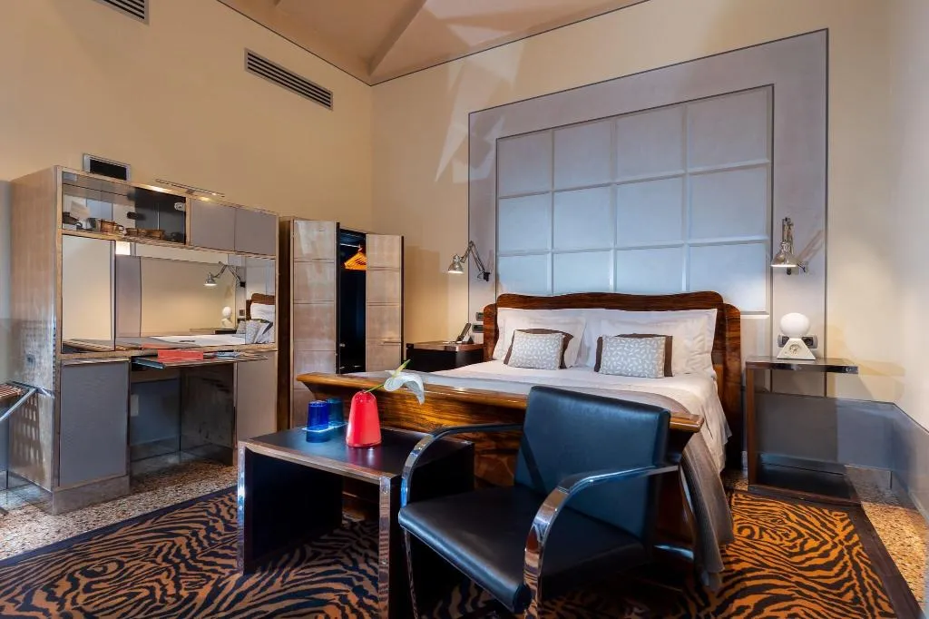 Room, Ca Pisani, Venice