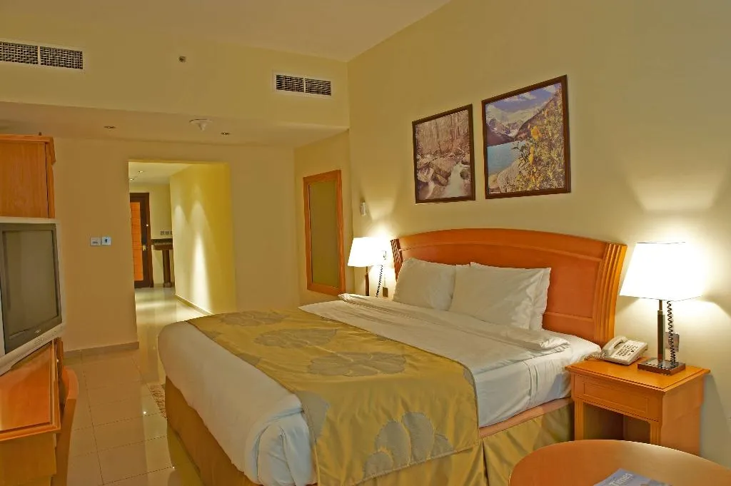 Room, Golden Tulip Sharjah, Dubai
