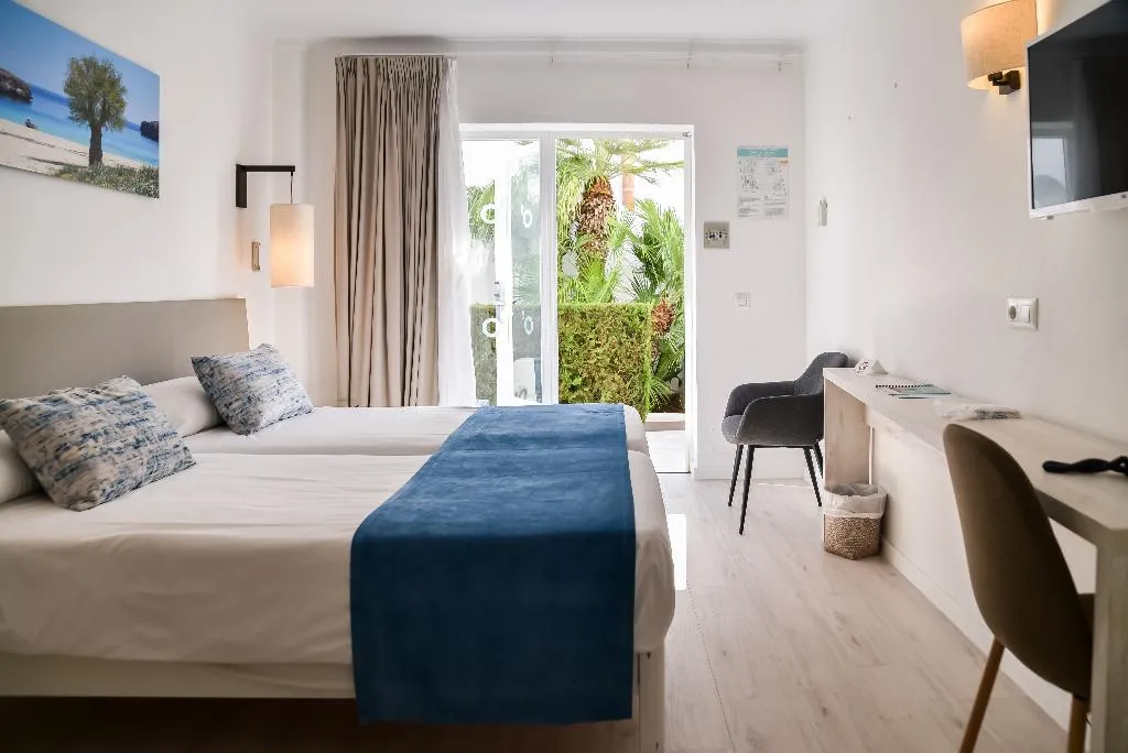 Double or Twin CAPACITY 2 Room, Hotel D'Or, Majorca