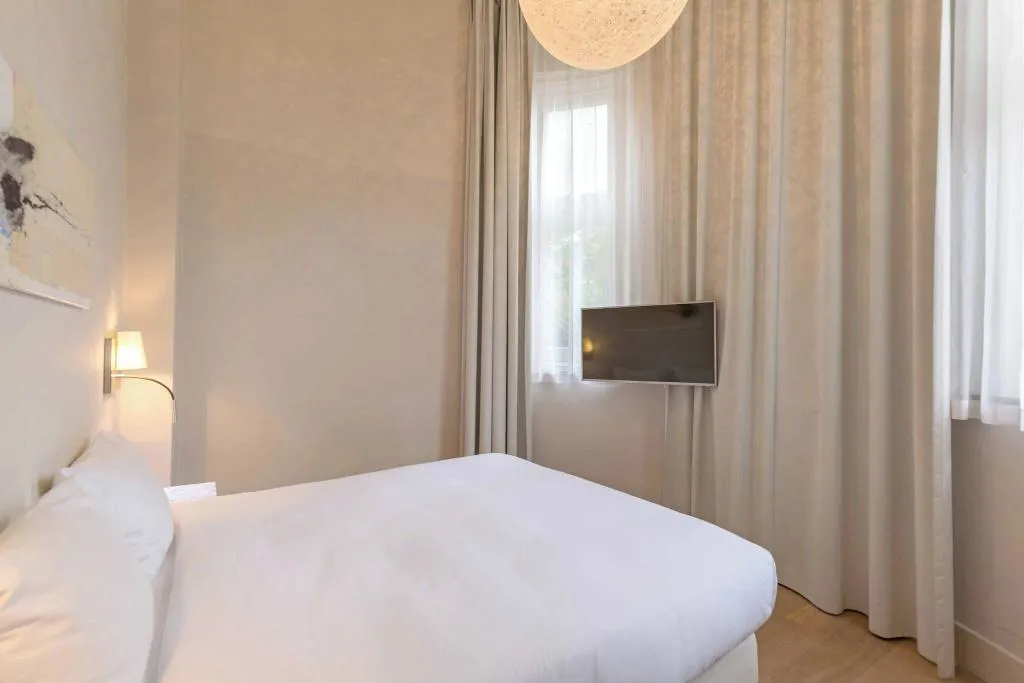 FAMILY ROOM WITH DOUBLE BED Room, Hotel Arena, Amsterdam