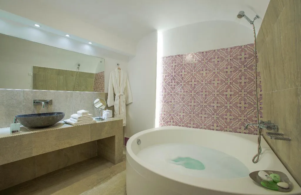 SUITE PREMIUM SEA VIEW Room, Santorini Secret Suites & Spa, Santorini