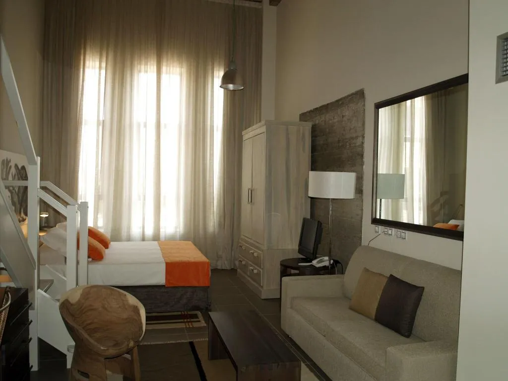 Room, Eco Alcala Suites, Madrid