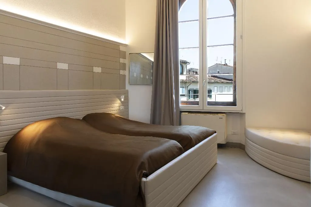 SUITE CAPACITY 7 Room, Palazzo dei Ciompi, Florence