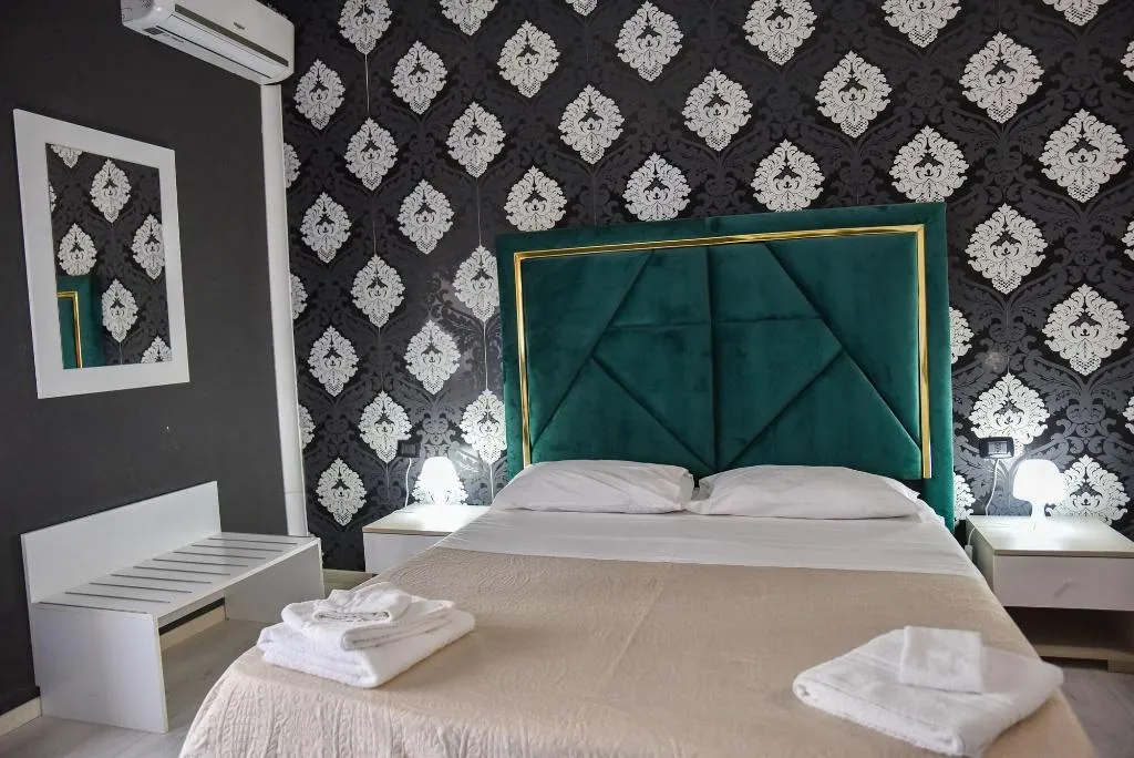 Room, Mirosa Bed And Breakfast, Naples
