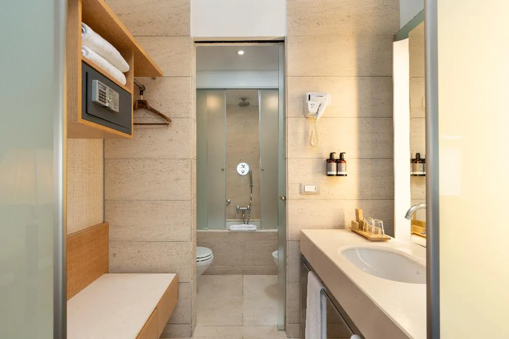 SINGLE ONE BED Room, Precise House Mantegna Roma, Rome