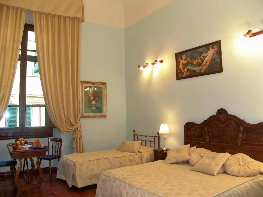 Room, Soggiorno  Panerai, Florence