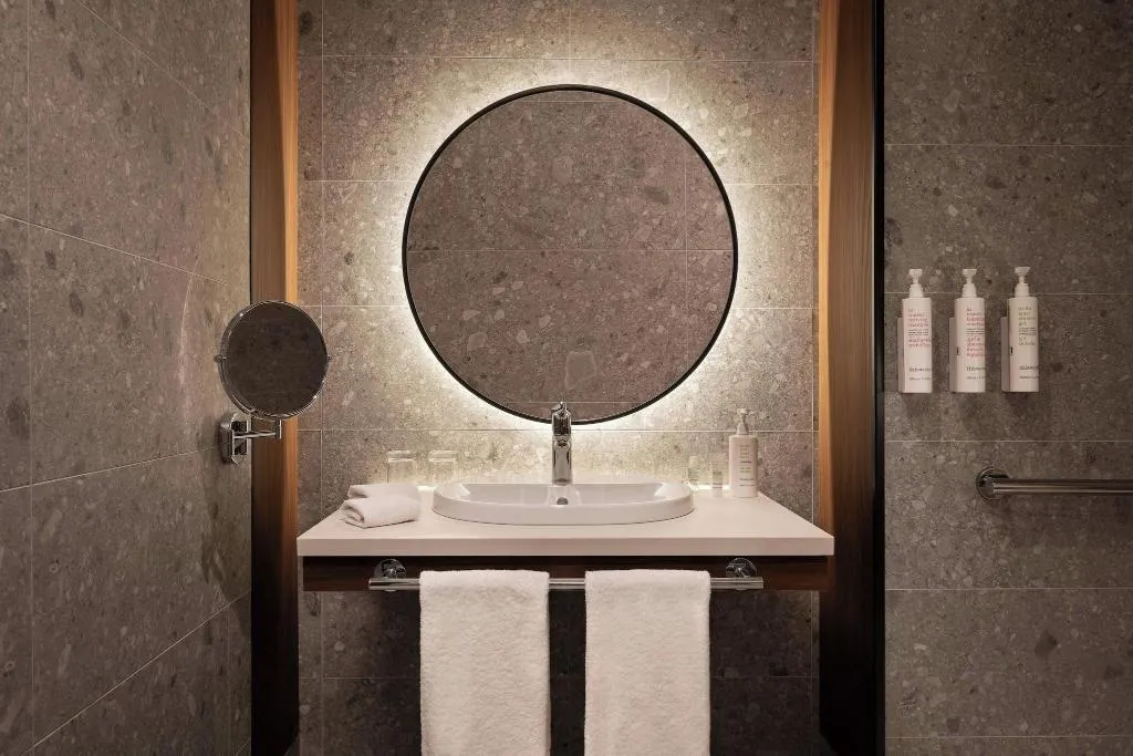TWIN DELUXE Room, Marriott Hotel Milan, Milan