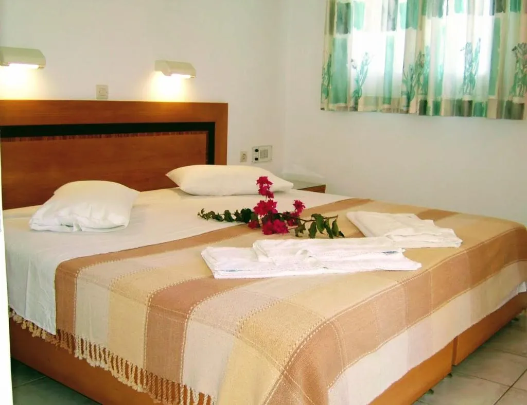 APARTMENT GARDEN VIEW ONE BEDROOM Room, Golden Dream Apartments, Crete