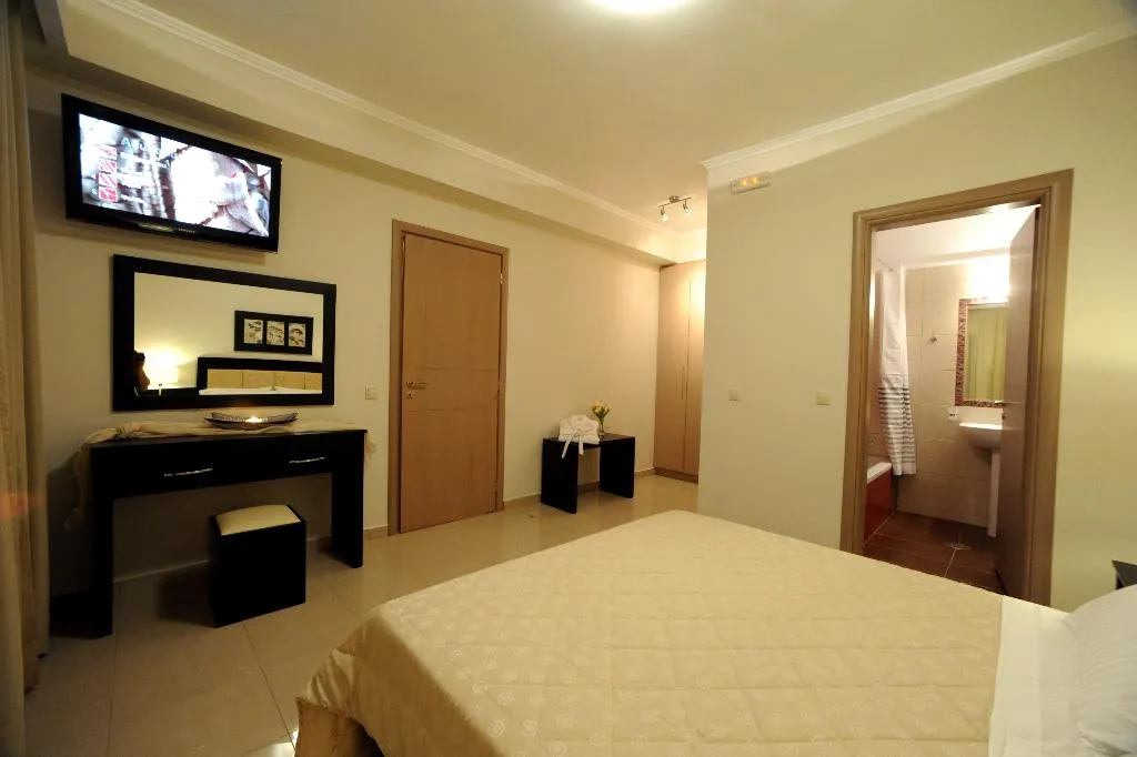 VILLA THREE BEDROOMS Room, Mamfredas Luxury Resort, Zante