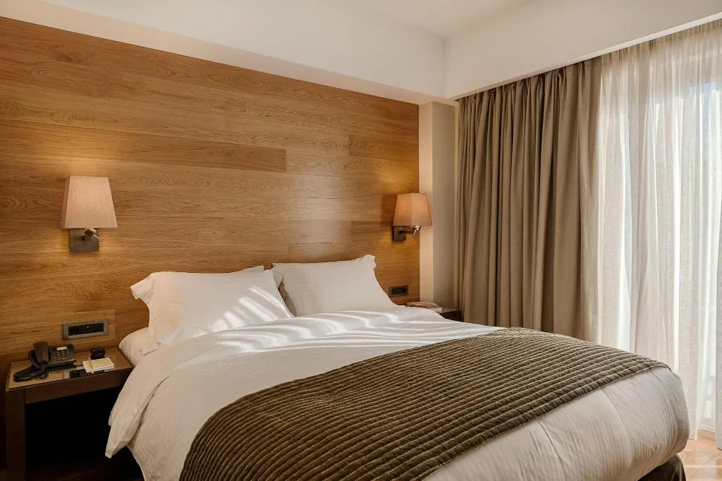 DOUBLE QUEEN SIZE BED Room, Samaria, Crete