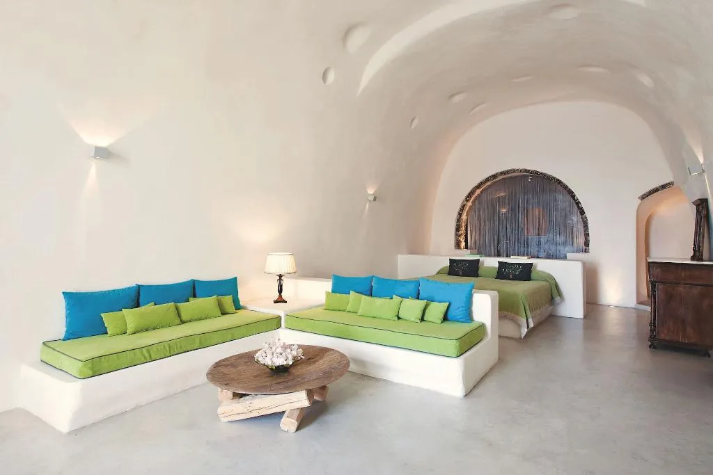 SUITE HONEYMOON Room, Remezzo Villas, Santorini