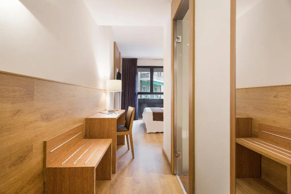 Double or Twin STANDARD Room, Acta Azul, Barcelona