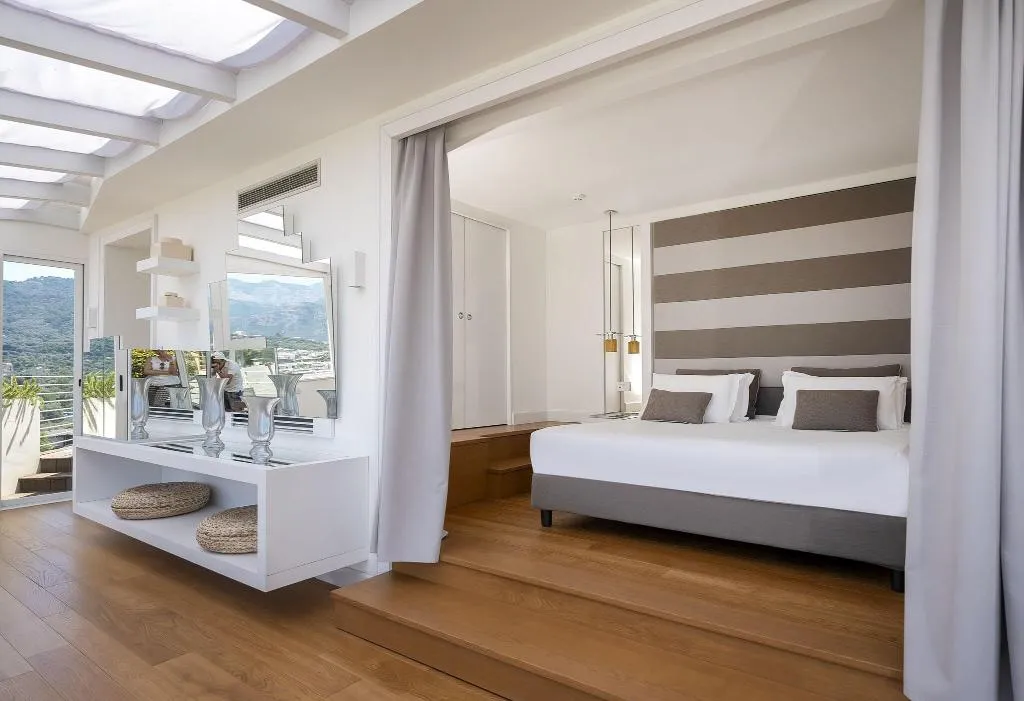 SUITE EXECUTIVE SEA VIEW Room, Conca Park, Naples