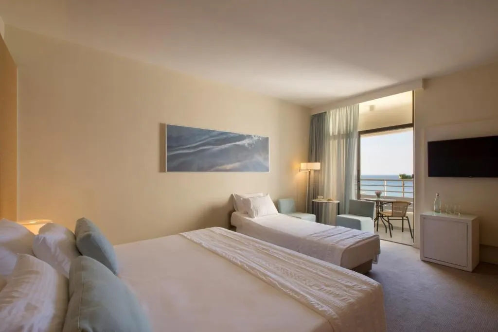 TRIPLE SEA VIEW Room, Capo Bay, Cyprus