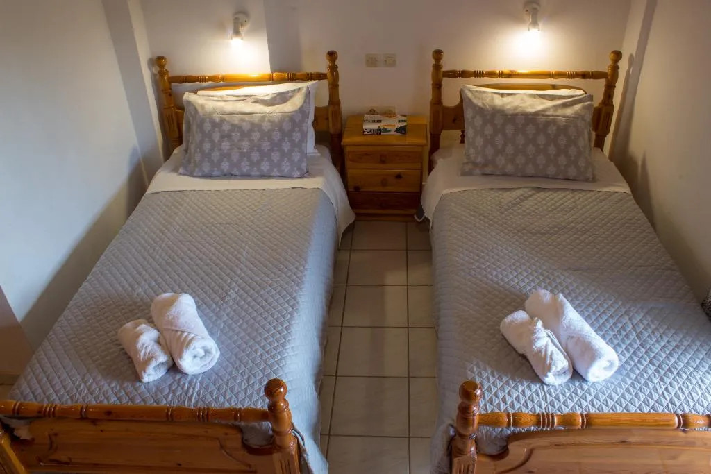 STUDIO STANDARD Room, Vaso Alykanas Studios, Zante