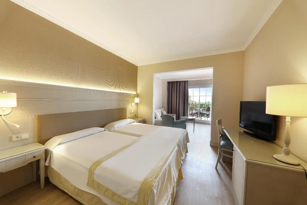 JUNIOR SUITE SEA VIEW Room, Iberostar Waves Málaga Playa, Costa Del Sol